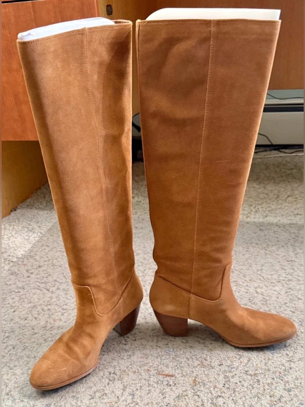Michael Kors Suede boots - Picture 2 of 7